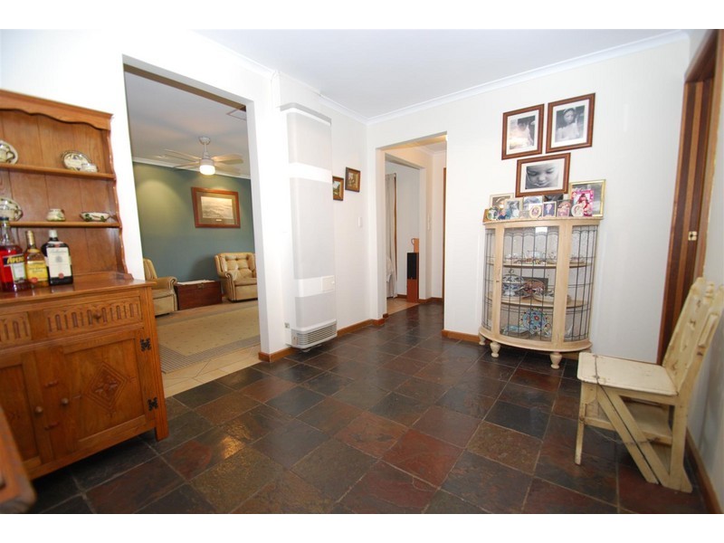 46 Trim Crescent, Old Noarlunga SA 5168