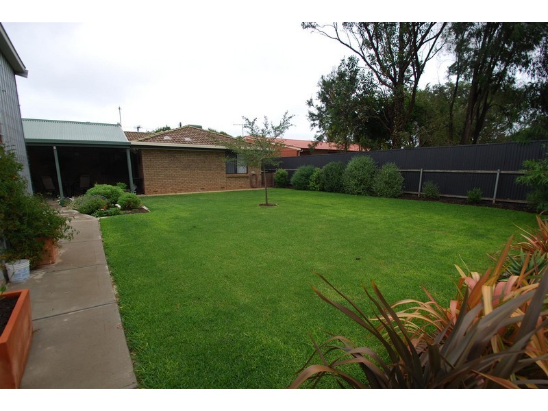 46 Trim Crescent, Old Noarlunga SA 5168