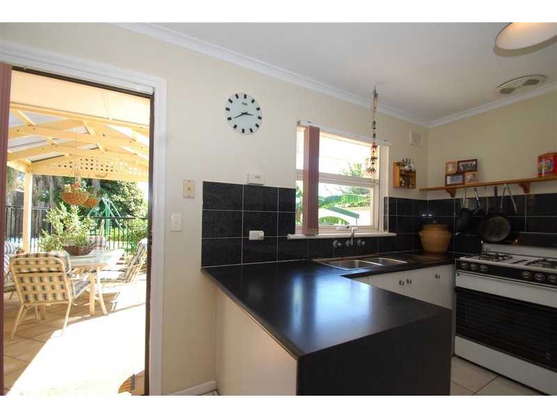 12 Glenburnie Street, Happy Valley SA 5159