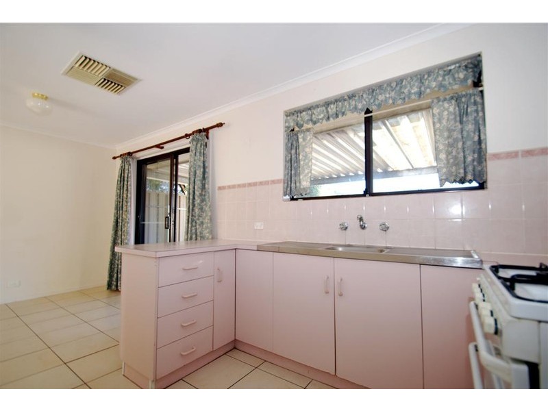 1 Byron Court, Huntfield Heights SA 5163