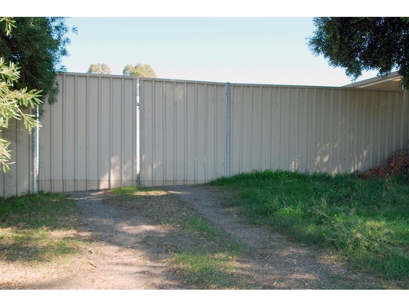 1 Byron Court, Huntfield Heights SA 5163