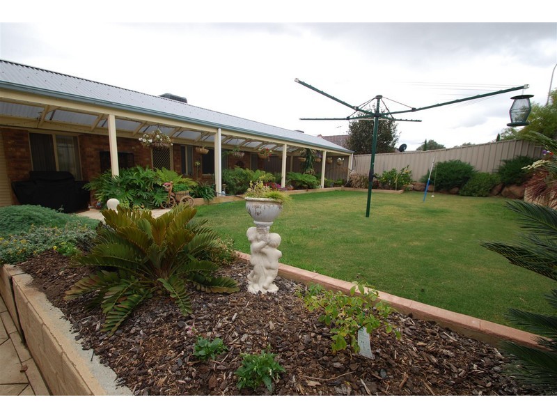 15 Lavender Grove, Seaford Rise SA 5169