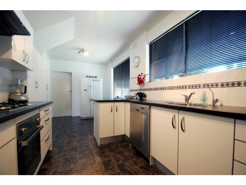 6 Sauterne Avenue, Reynella East SA 5161