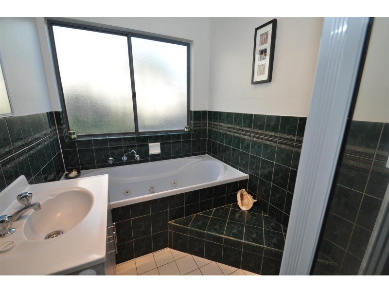 1A Westcliff Court, Marino SA 5049