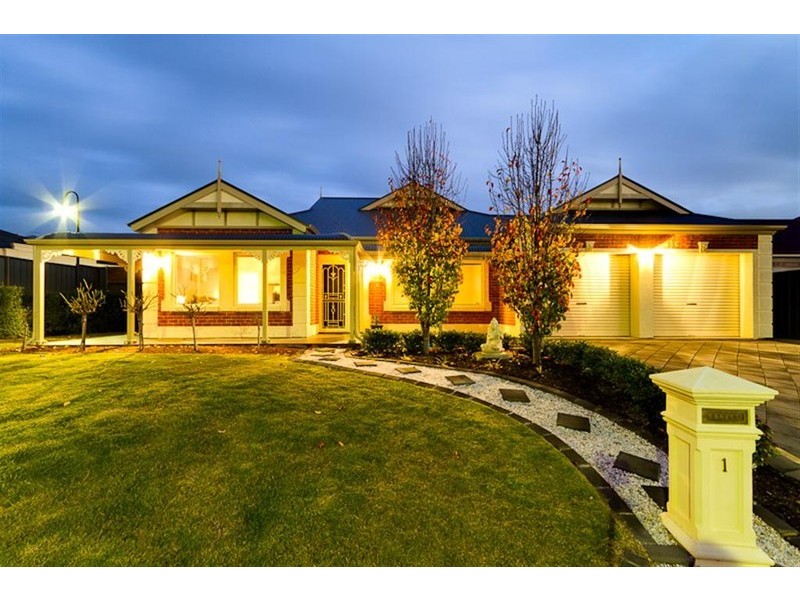 1 Longleaf Court, Flagstaff Hill SA 5159