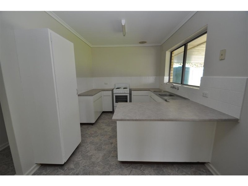 No. 7 Calomba Crs, Happy Valley SA 5159