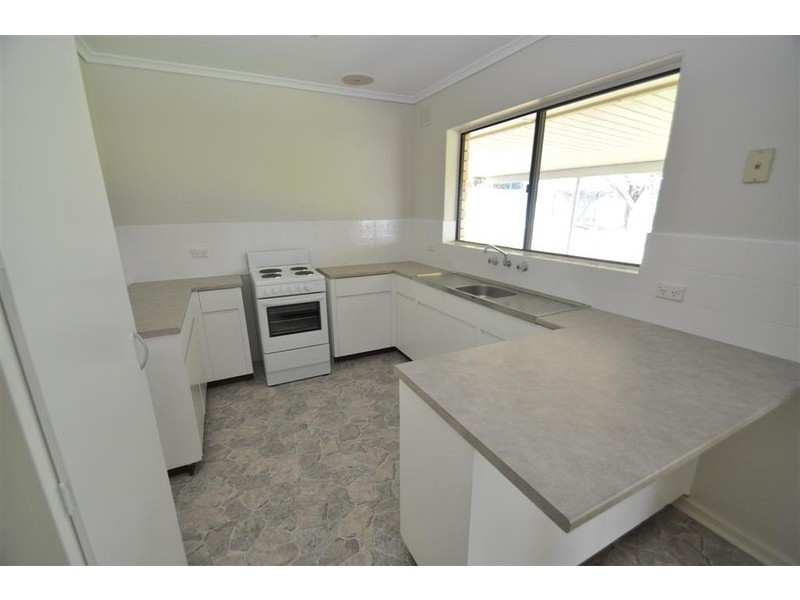 No. 7 Calomba Crs, Happy Valley SA 5159