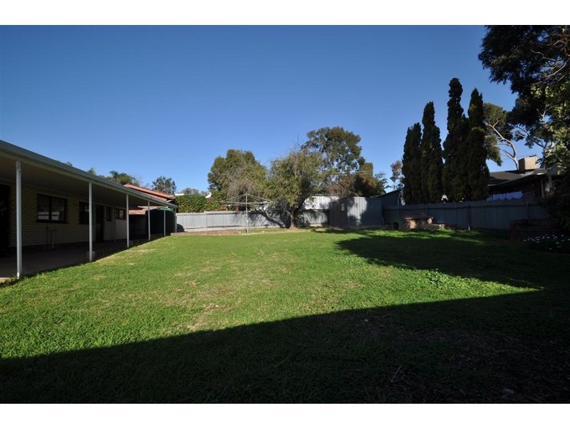 No. 7 Calomba Crs, Happy Valley SA 5159