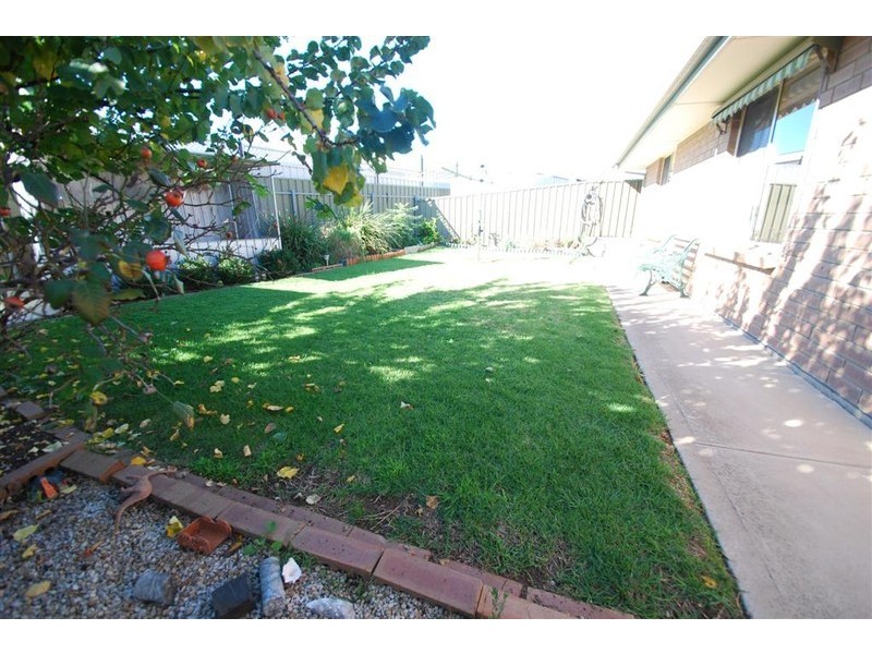 17 Bordeaux Drive, Woodcroft SA 5162