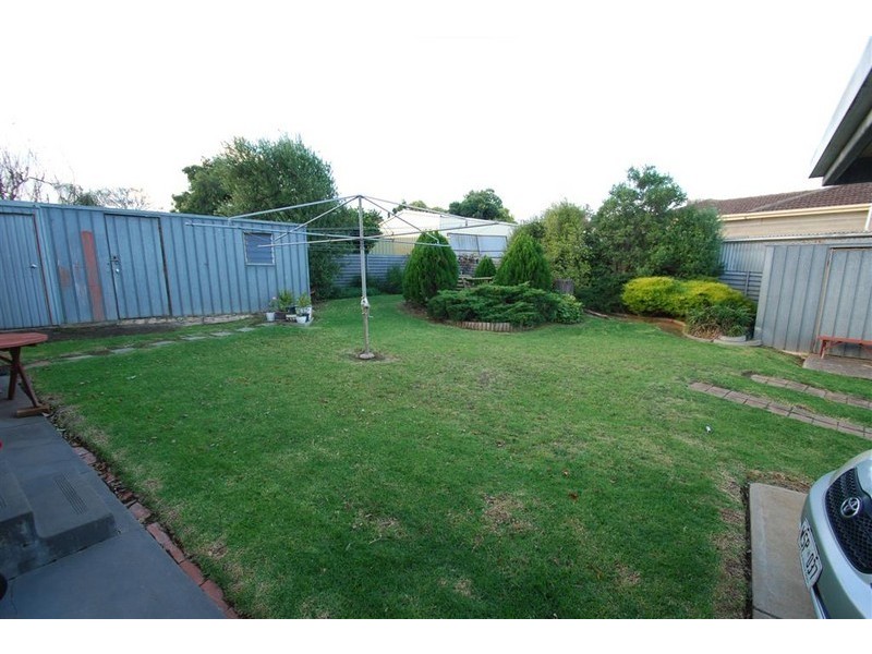 No. 40 Suzanne Ave, Morphett Vale SA 5162