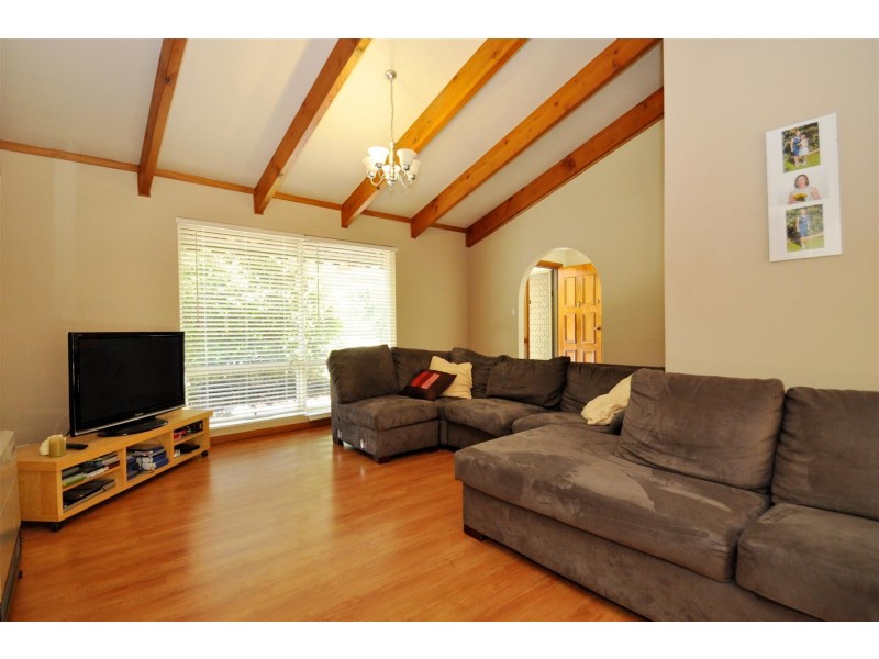36 Jade Crescent, Happy Valley SA 5159