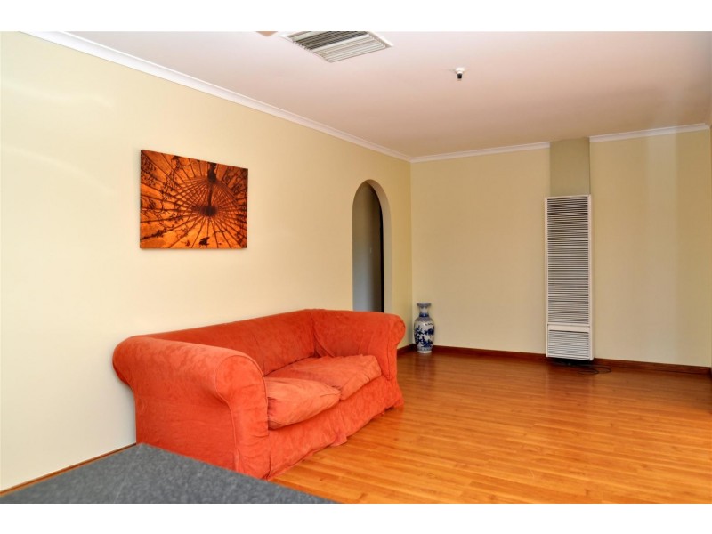 36 Jade Crescent, Happy Valley SA 5159