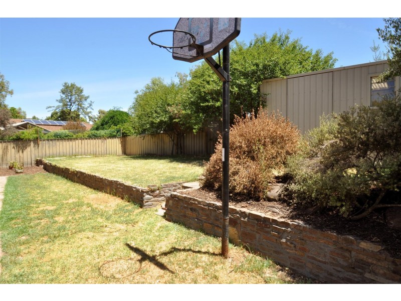 36 Jade Crescent, Happy Valley SA 5159