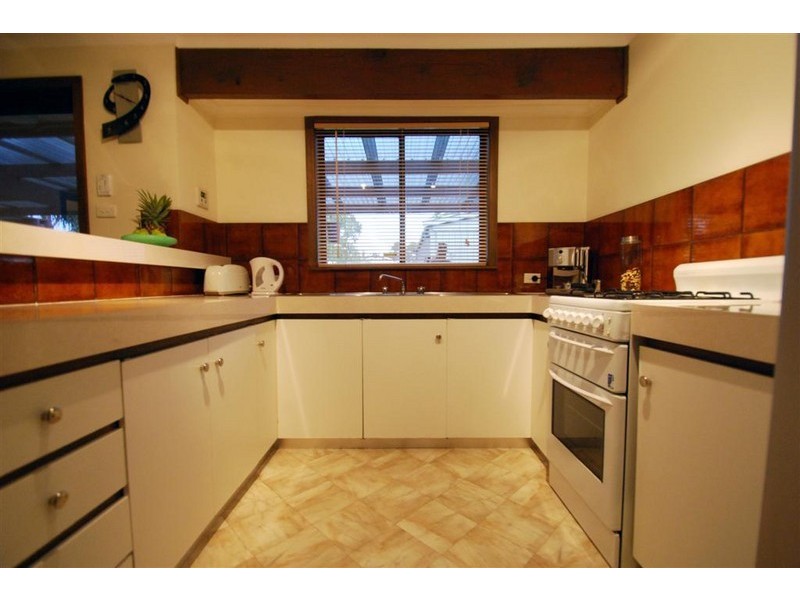 4 Southbound Avenue, Aberfoyle Park SA 5159