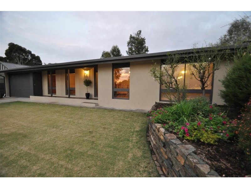 16 Alta Avenue, Happy Valley SA 5159