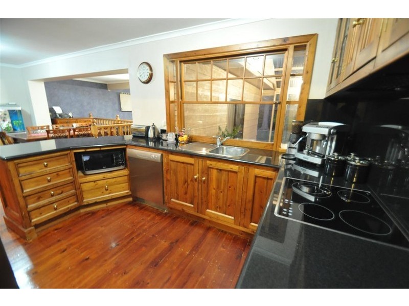 16 Alta Avenue, Happy Valley SA 5159