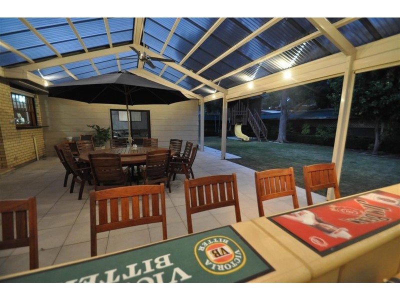 16 Alta Avenue, Happy Valley SA 5159