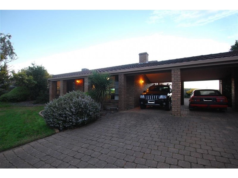 8 Mark Court, O’halloran Hill SA 5158