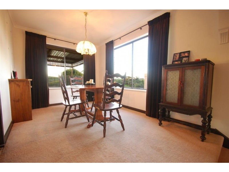 8 Mark Court, O’halloran Hill SA 5158