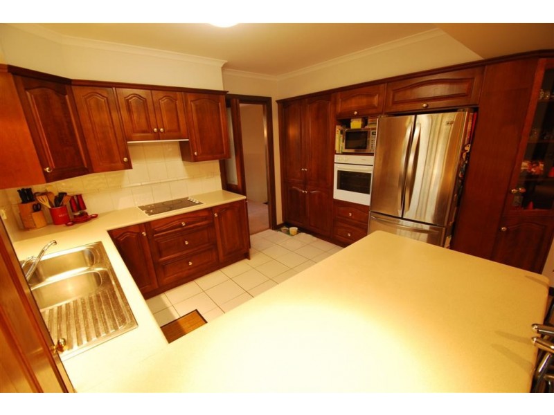 8 Mark Court, O’halloran Hill SA 5158