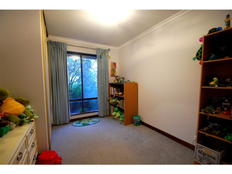 8 Mark Court, O’halloran Hill SA 5158