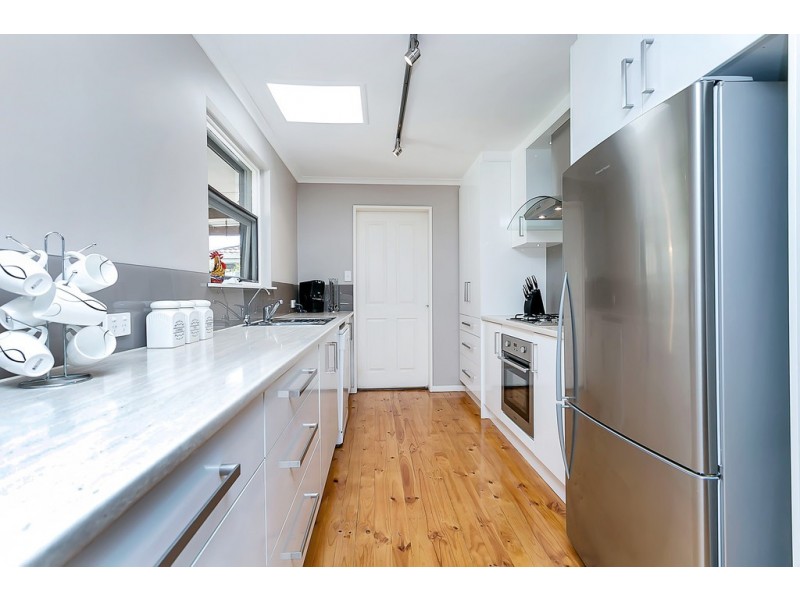 8 Kelly Ave, O’halloran Hill SA 5158