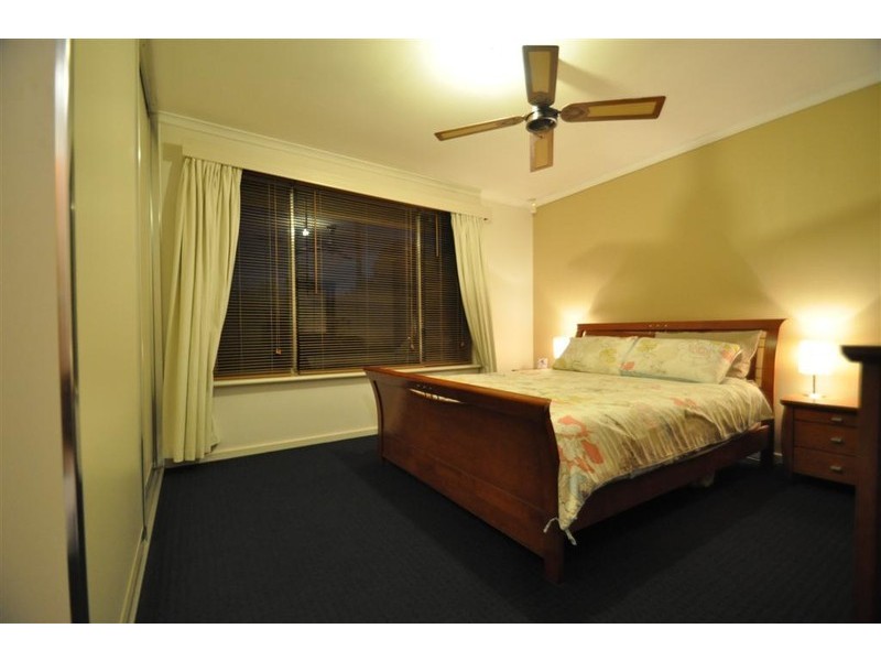 6 Kimberly Way, Happy Valley SA 5159