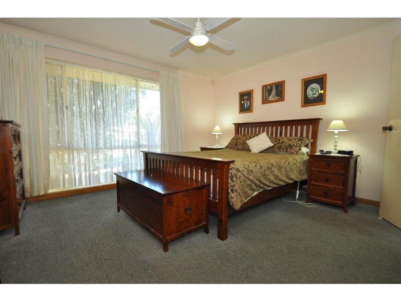 54 Equestrian Drive, Woodcroft SA 5162