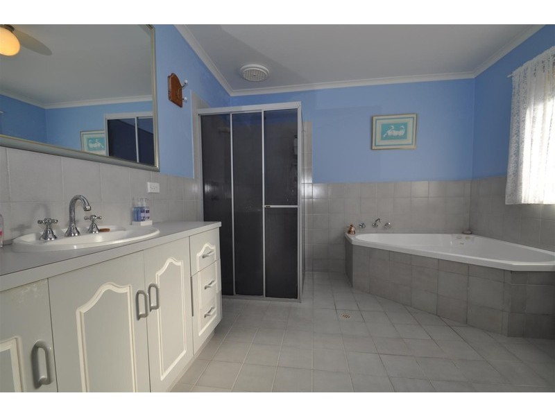 54 Equestrian Drive, Woodcroft SA 5162