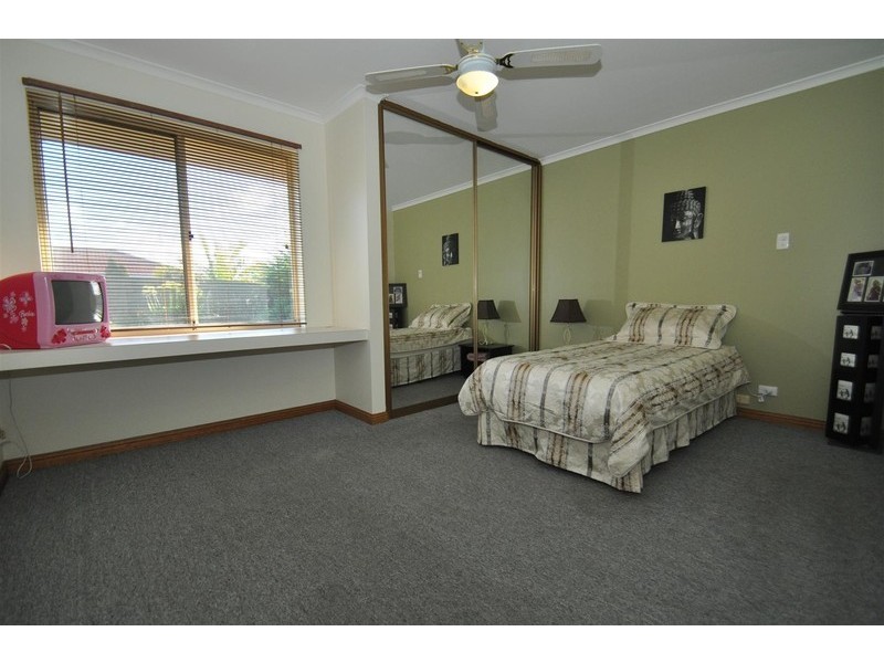 54 Equestrian Drive, Woodcroft SA 5162