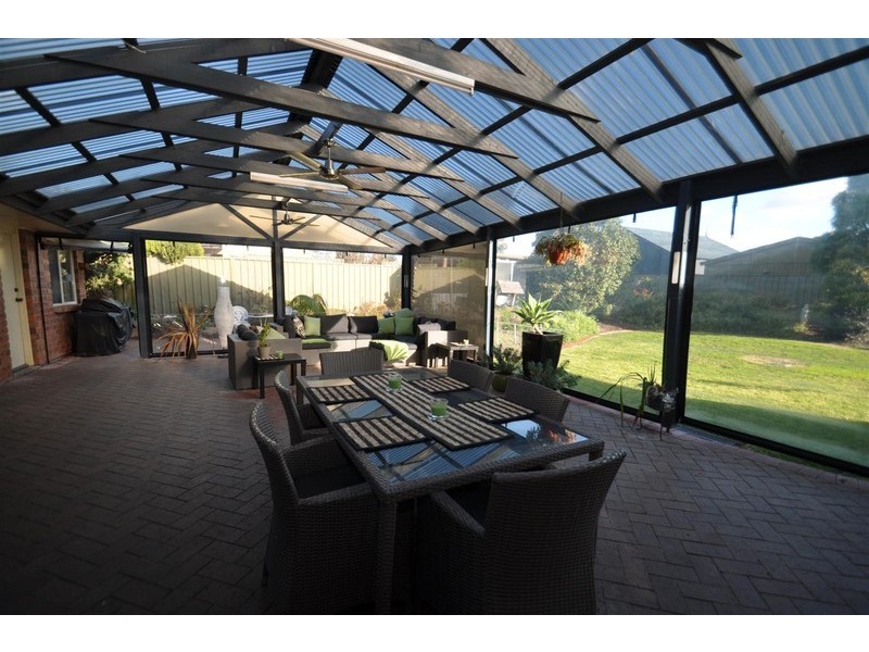 54 Equestrian Drive, Woodcroft SA 5162