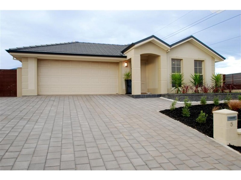 5 Erebus Glen, Hallett Cove SA 5158