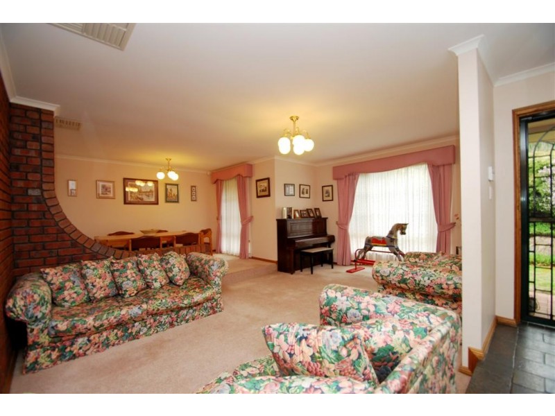 6 Wells Court, Happy Valley SA 5159