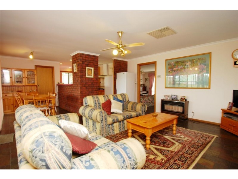 6 Wells Court, Happy Valley SA 5159