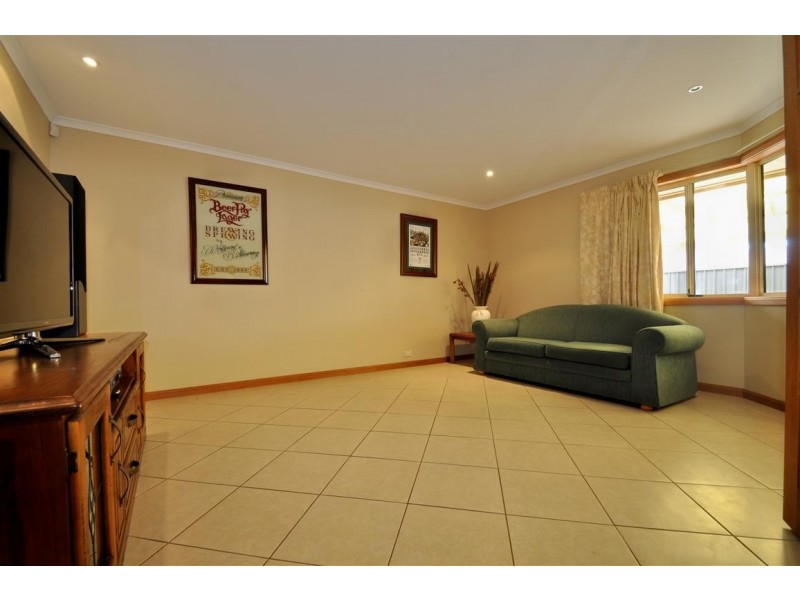 11 Norfolk Street, Flagstaff Hill SA 5159