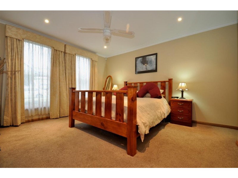 11 Norfolk Street, Flagstaff Hill SA 5159