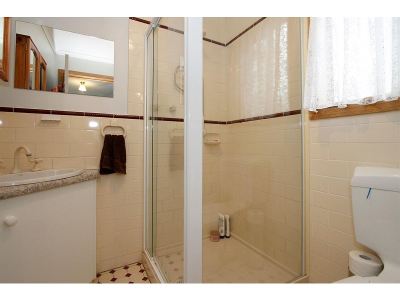 8 Traeger Court, Woodcroft SA 5162