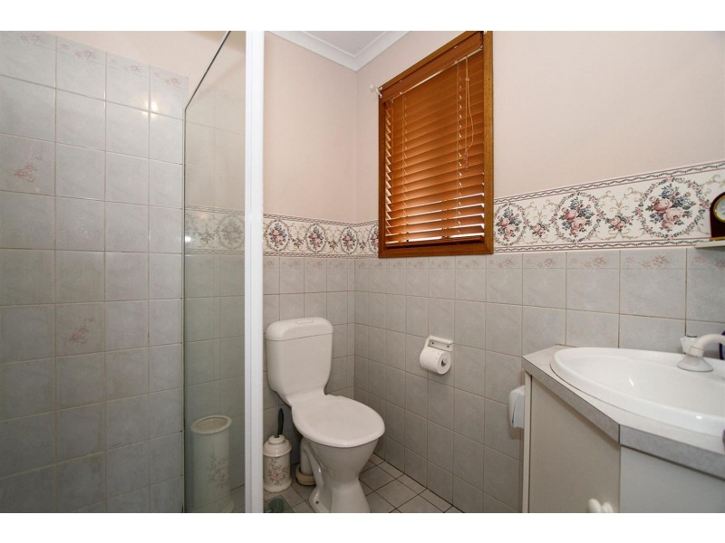 8 Traeger Court, Woodcroft SA 5162