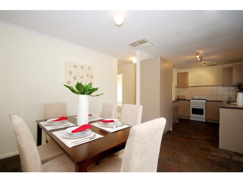 4 Scullin Crescent, Trott Park SA 5158