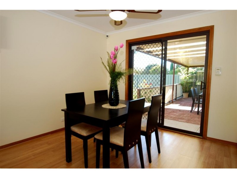 8 William Court, Happy Valley SA 5159