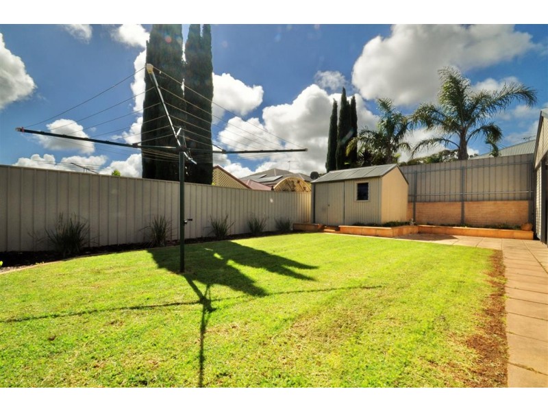 7 Perin Avenue, Woodcroft SA 5162