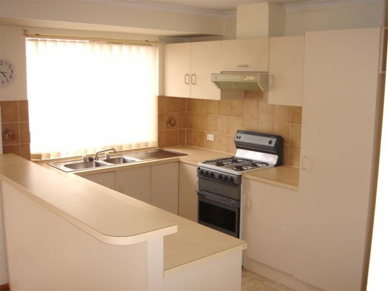 2/15A Doreen Street, Oaklands Park SA 5046