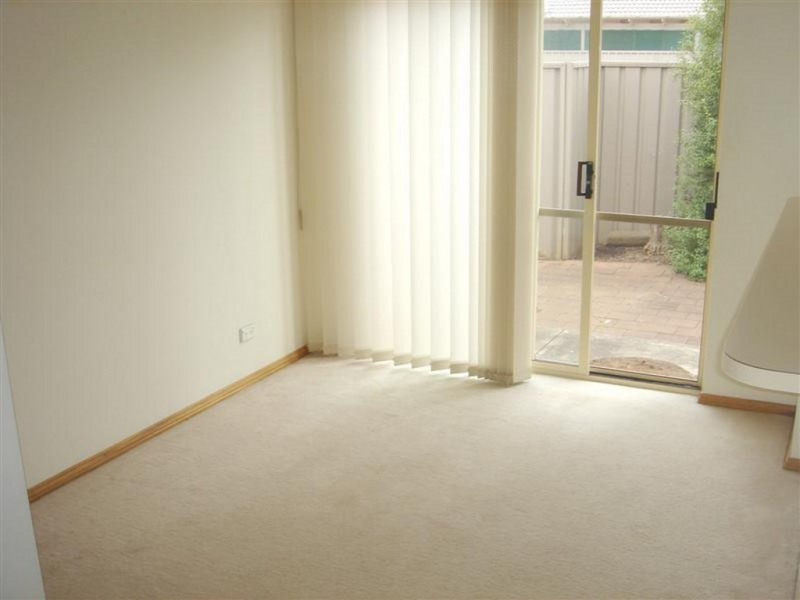 2/15A Doreen Street, Oaklands Park SA 5046