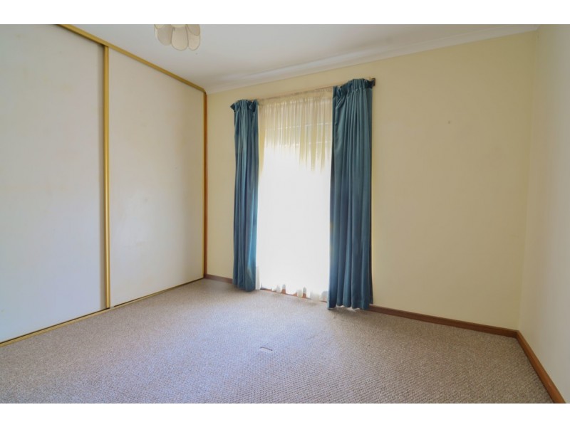 1b Regency Road, Happy Valley SA 5159