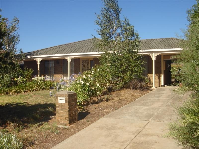 4 Burgoyne Drive, Old Reynella SA 5161