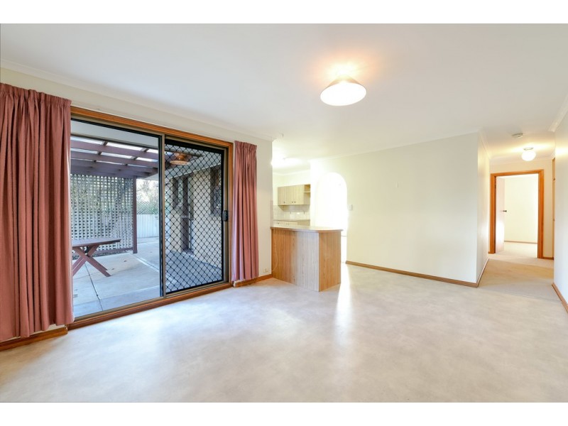 22 Paragon Avenue, Aberfoyle Park SA 5159