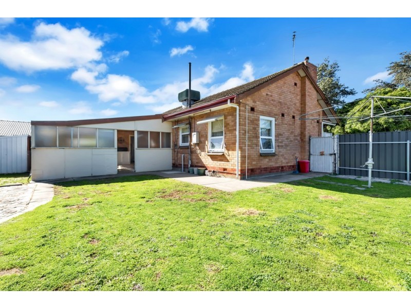 127 Railway Terrace, Ascot Park SA 5043