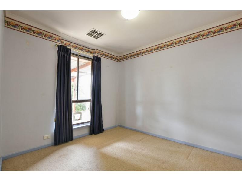 17 Basedows Street, Happy Valley SA 5159