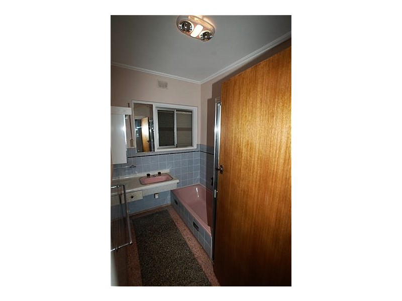 16 MONTROSE AVENUE, Norwood SA 5067