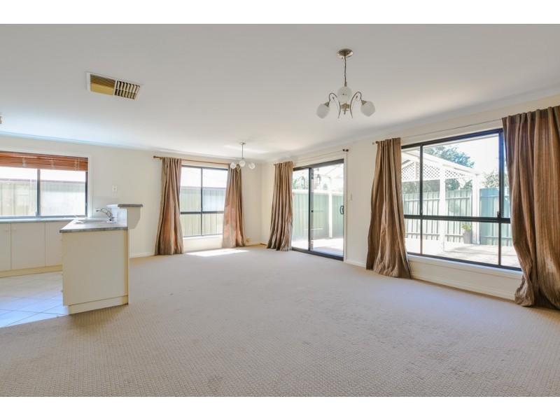 41 Allworth Drive, Happy Valley SA 5159